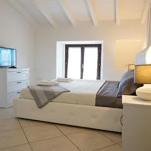  Apartment Mansarda Dolce Italien